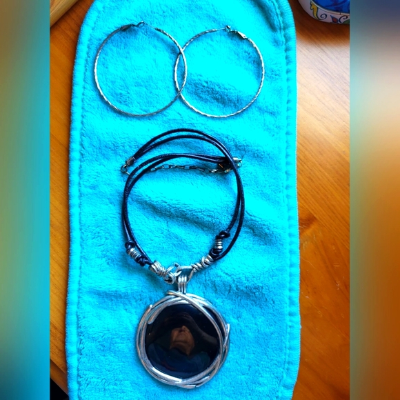 Necklace & Silver Hoop set - Picture 1 of 3